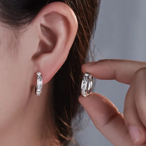 925 Sterling Silver Round Zircon Stud Earrings