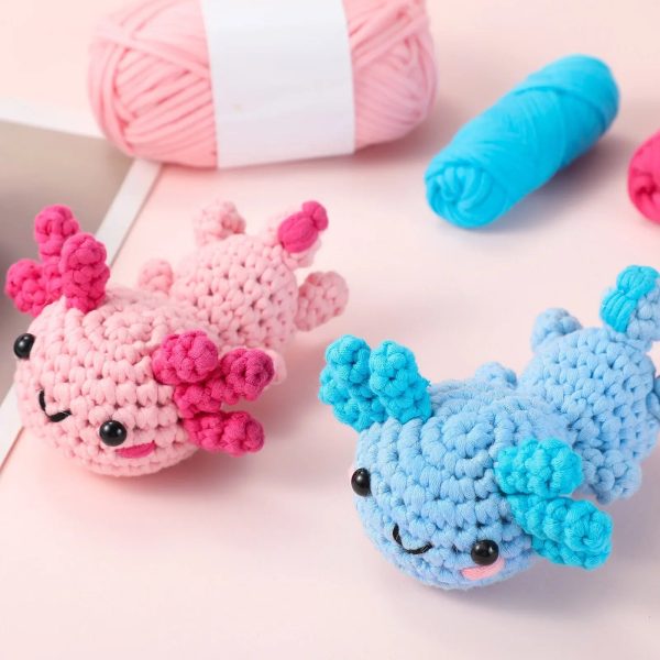 Animal DIY Crochet Kit: Easy Plush Doll with Quality Yarn & Needles