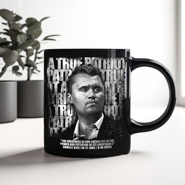 Charlie Kirk Memorial A True Patriot Tribute Remembrance Black Mug LM32 65541