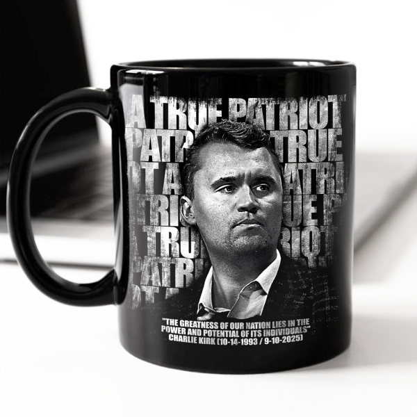 Charlie Kirk Memorial A True Patriot Tribute Remembrance Black Mug LM32 65541