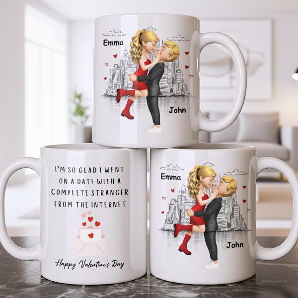 Glad I Went On A Date With A Complete Stranger, Hearts And Cityscape - Personalized Custom Coffee Mug - CPL1362_MG
