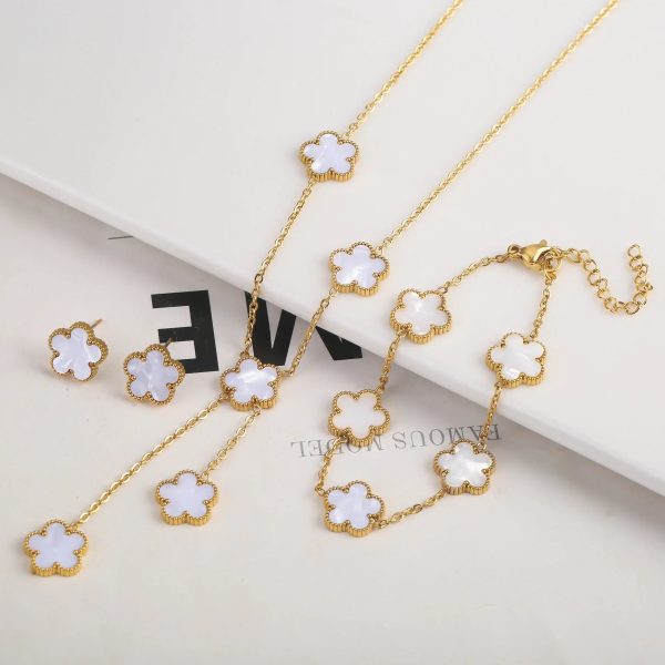 Gold Plated Five Leaf Flower Adjustable Bracelet