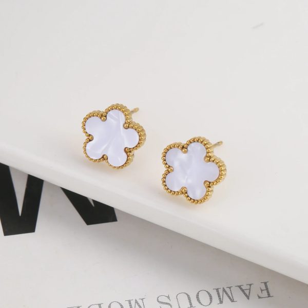 Gold Plated Five Leaf Flower Adjustable Bracelet