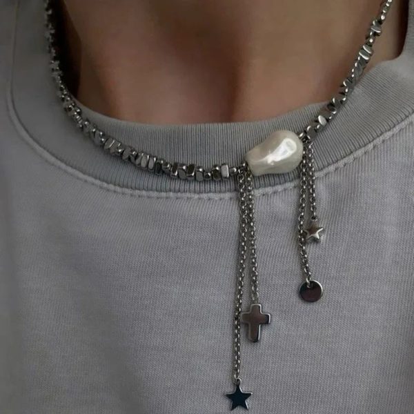 Irregular Pink Stone Beaded Heart Pendant Choker Necklace