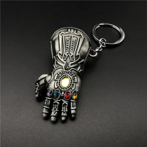 Legends The Avengers Peripherals Thanos Infinity Gauntlet Alloy Car Keychain