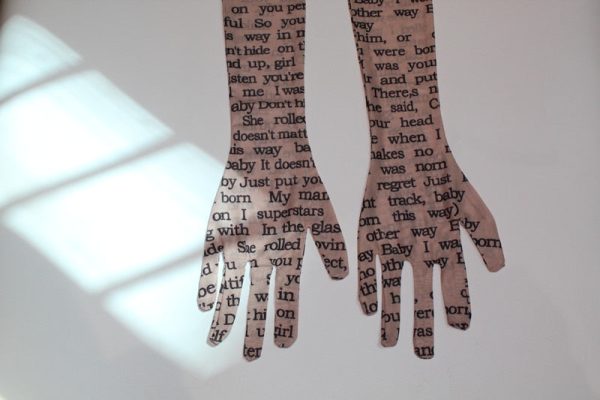 Mesh Letter Print Sleeveless Top With Gloves