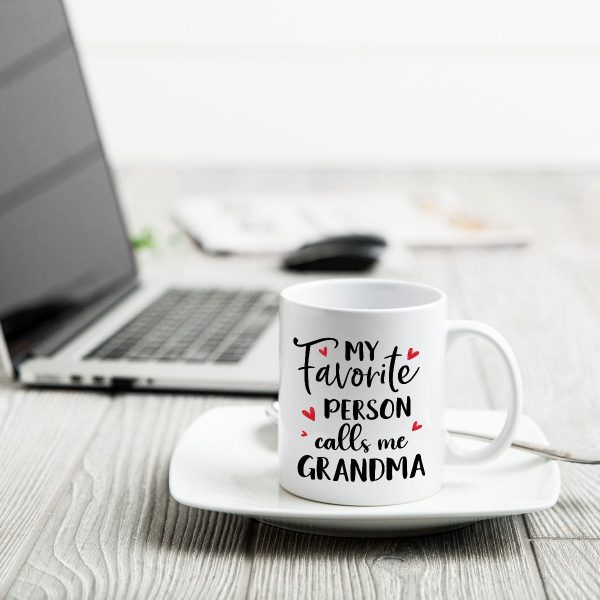 My Favorite People Call Me Grandma Cartoon Grandma Grandkids Hugging Personalized Mug