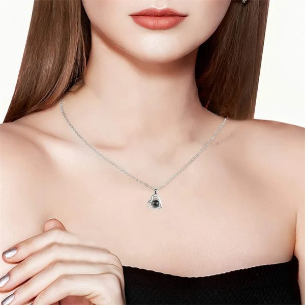 Personalized Heart Photo Projection Necklace with 100 Languages