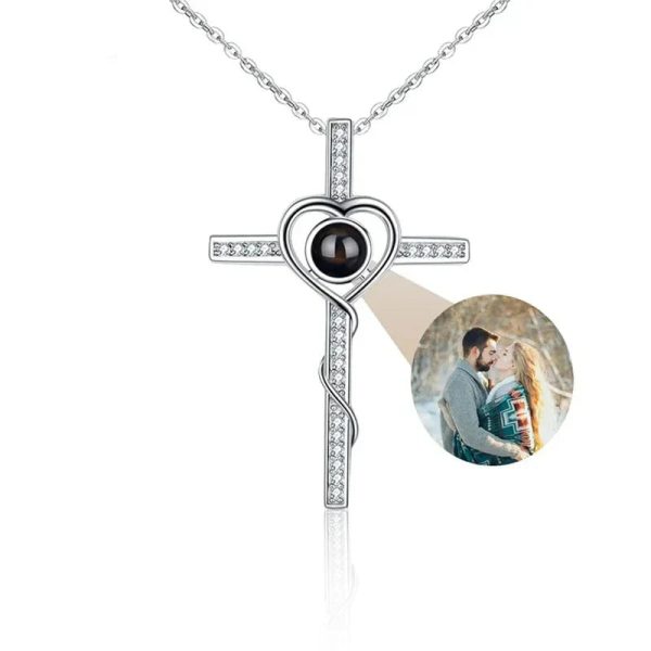 Personalized Heart Photo Projection Necklace with 100 Languages