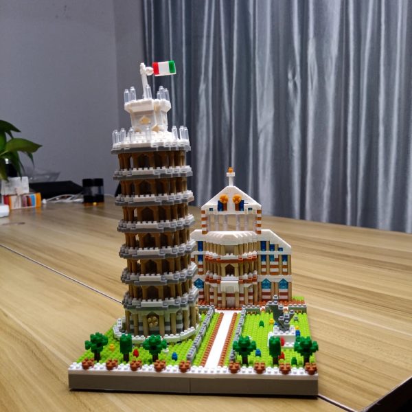 The Leaning Tower of Pisa Euro Constrution Micro Mini Building Blocks