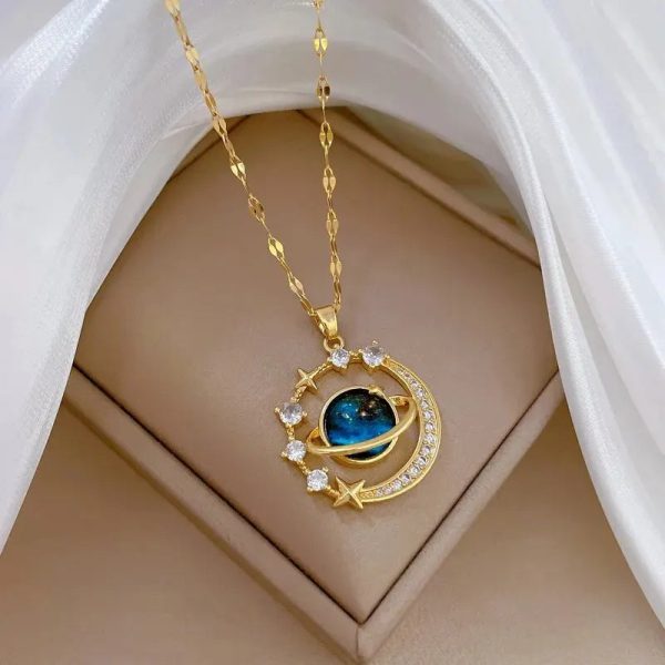 Titanium Steel Star Pendant Necklace in Gold Tone