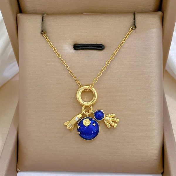 Titanium Steel Star Pendant Necklace in Gold Tone